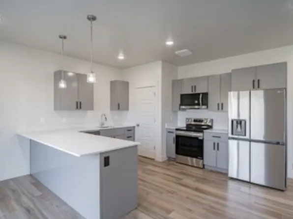 Southbridge Townhomes