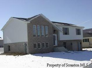 20 Casey Ave, Old Forge, PA 18518