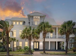 200 Round Rd, Port Aransas, TX 78373