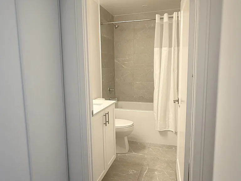 705 Davis Dr #907 — Photo 9