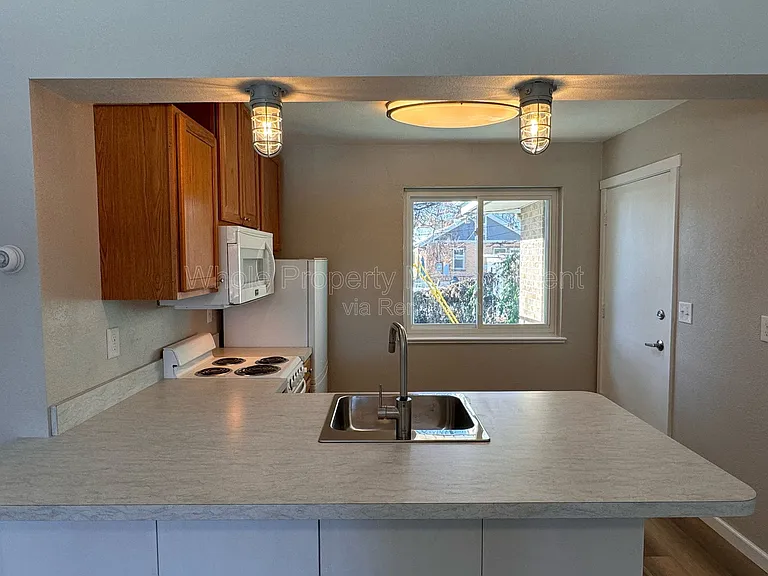 3455 N Jackson St — Photo 7