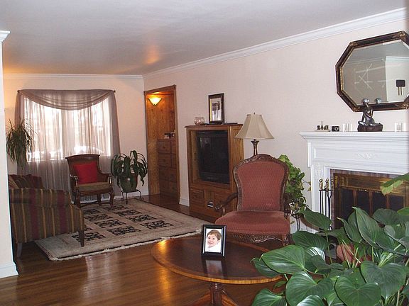 Large Living Room with gleaming hardwood floors