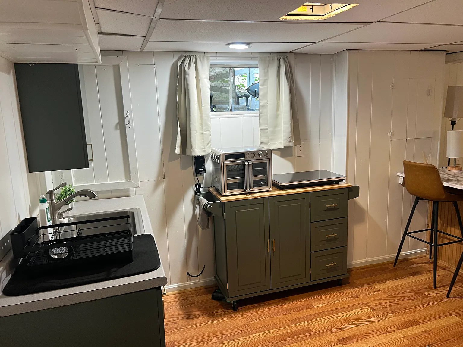 1 bed, 420 sqft, $1,375 — Photo 3