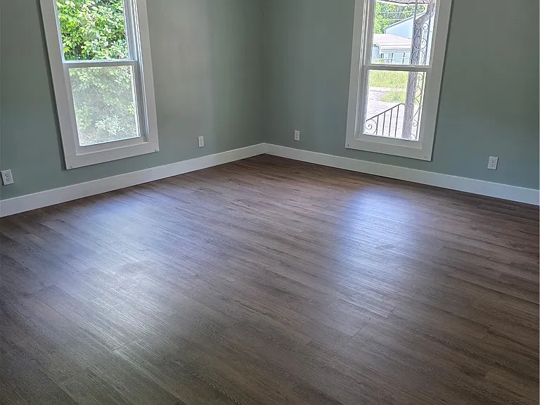 112 Simmons St — Photo 16