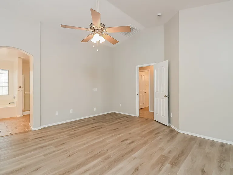 45734 W Dirk St — Photo 8
