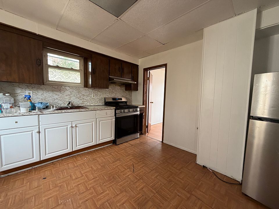 1st image of 106-01 53rd Ave #2