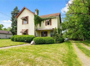 300 Bell St, Barberton, OH 44203