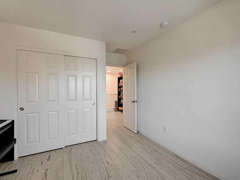 6363 Amelia Ridge Ave — Photo 24