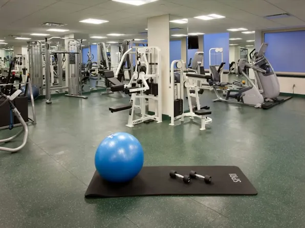 305 East 63rd Street image 9 of 9