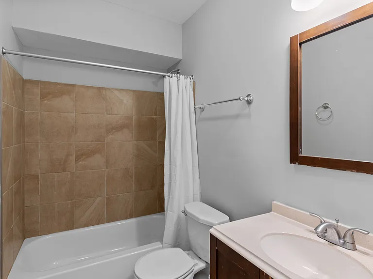 513 S Chester St — Photo 24