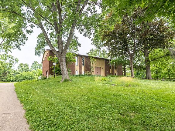 5th image of 1192 Valley Forge Rd