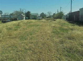 315 24th St, San Leon, TX 77539