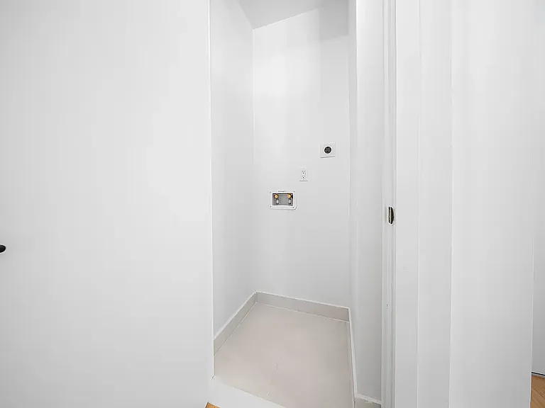 570 Fulton St #9D — Photo 12