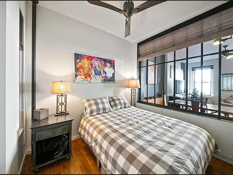 348 W 56th St #4D — Photo 5