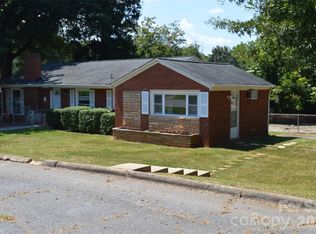 437 Hillcrest Rd, Statesville, NC 28677