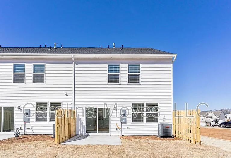 221 Stone Fruit Ct — Photo 17