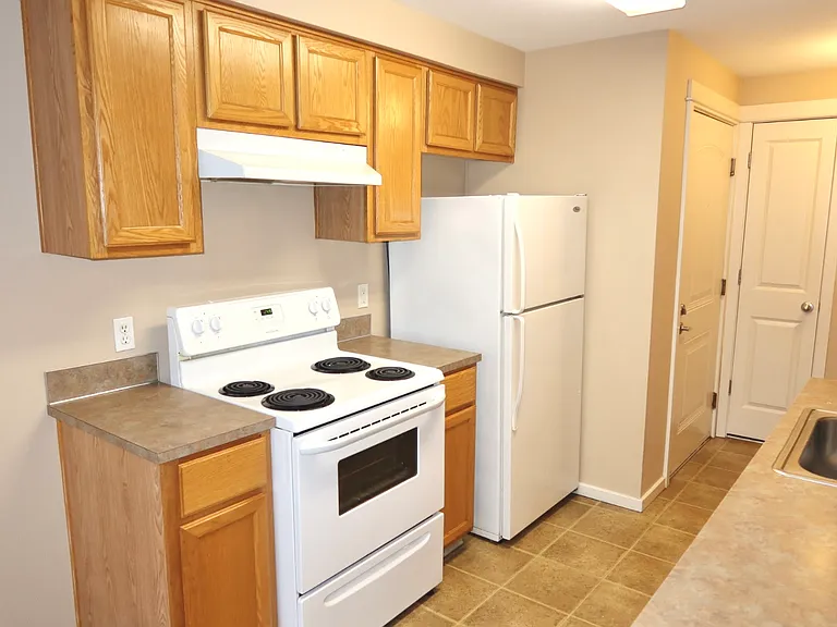 Vineyard Apartments — Photo 8