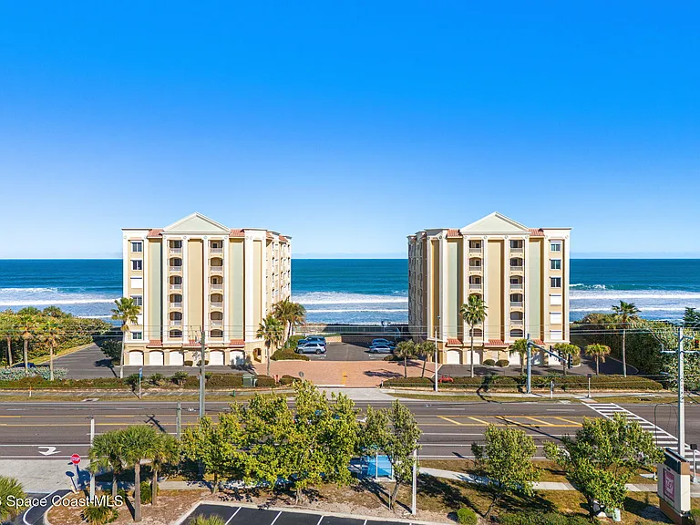 1095 Highway A1A #2502 — Photo 1