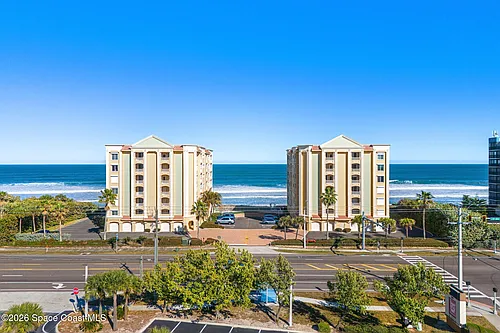 1095 Highway A1A #2502 Photo 1