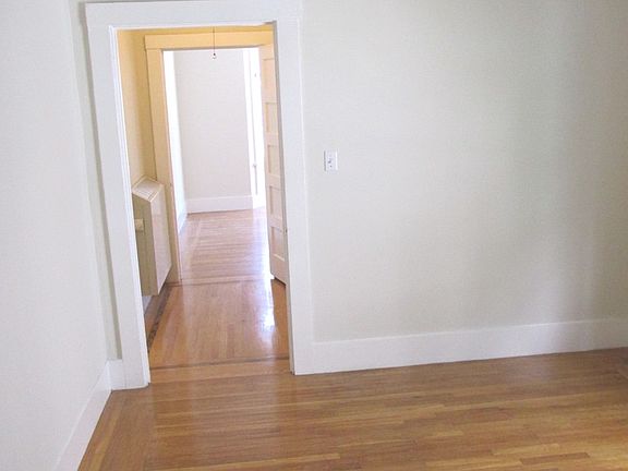 5th image of 1418 Larkin St APT 12