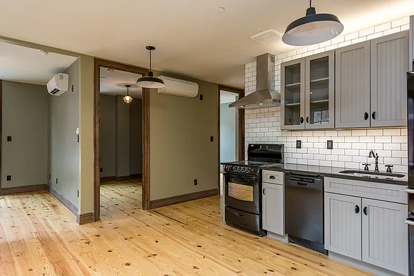 Rented by Nooklyn NYC LLC | media 40