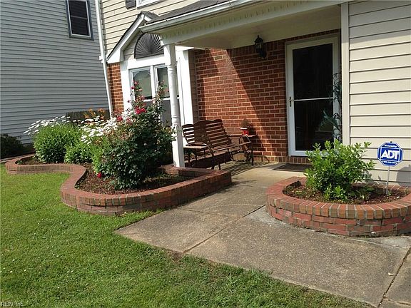 2nd image of 3108 Crestwood Ln