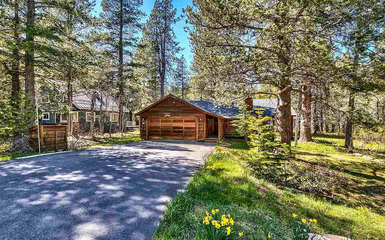 12520 Saint Bernard Dr photo 1