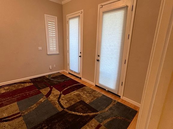 4th image of 2361 Plateau Dr