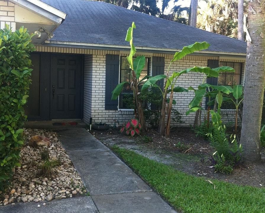 Fron house