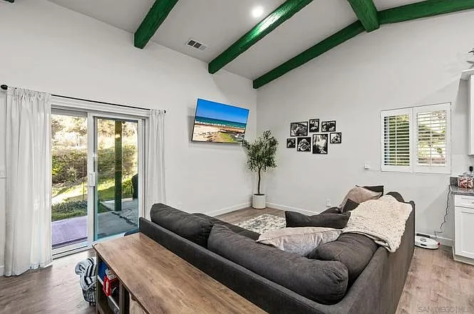 2 bed, 1300 sqft, $3,500 — Photo 4