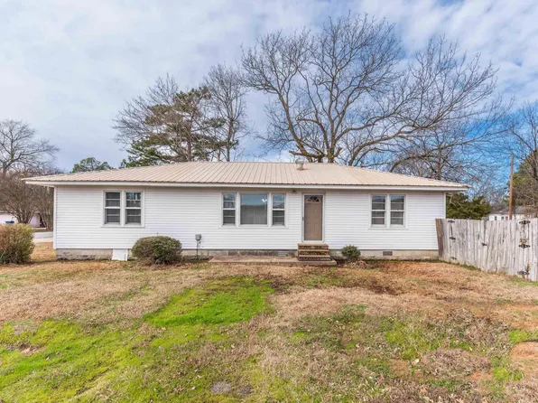 620 E 4th St, Carlisle, AR 72024