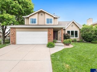 15201 Howe St, Omaha, NE 68144