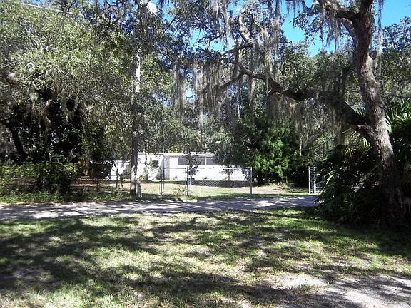 2nd image of 33 1st Ave