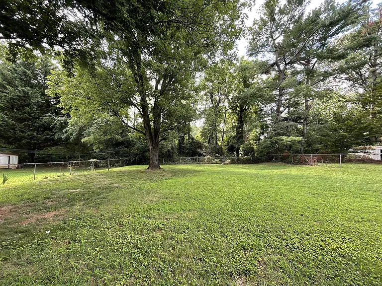 5900 Edgewood Ave — Photo 2