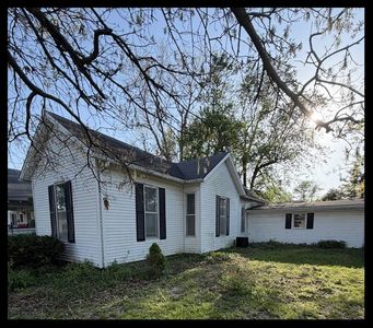 413 Pearl St, Macon, MO, 63552