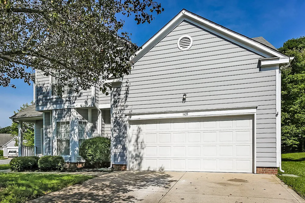 4 bed, 2.5 bath, 1918 sqft, $2,960 — Photo 4