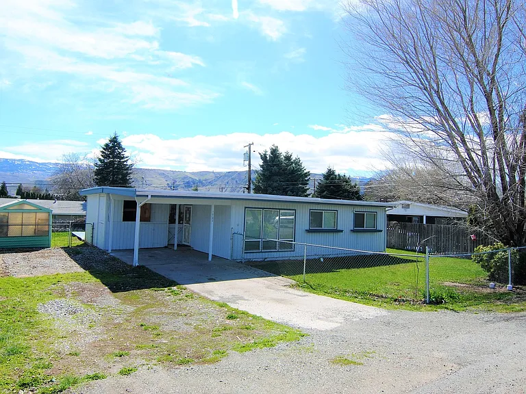 1702 1st St SE — Photo 7