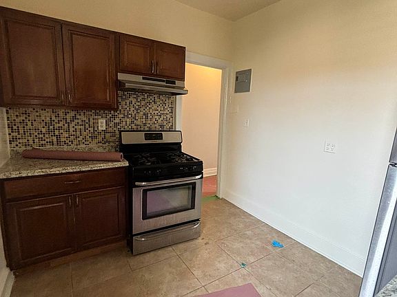 4th image of 35-47 34th St #4A