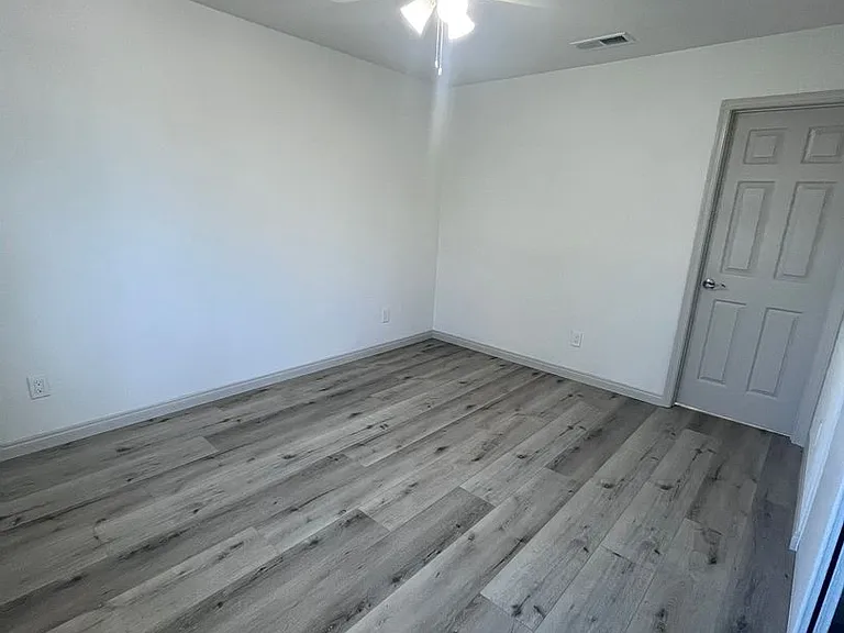 202-204 Calla Ave — Photo 17