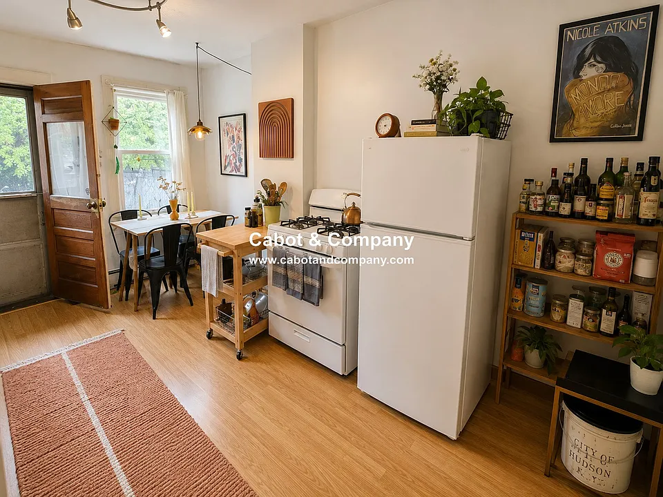24 Mead St #1