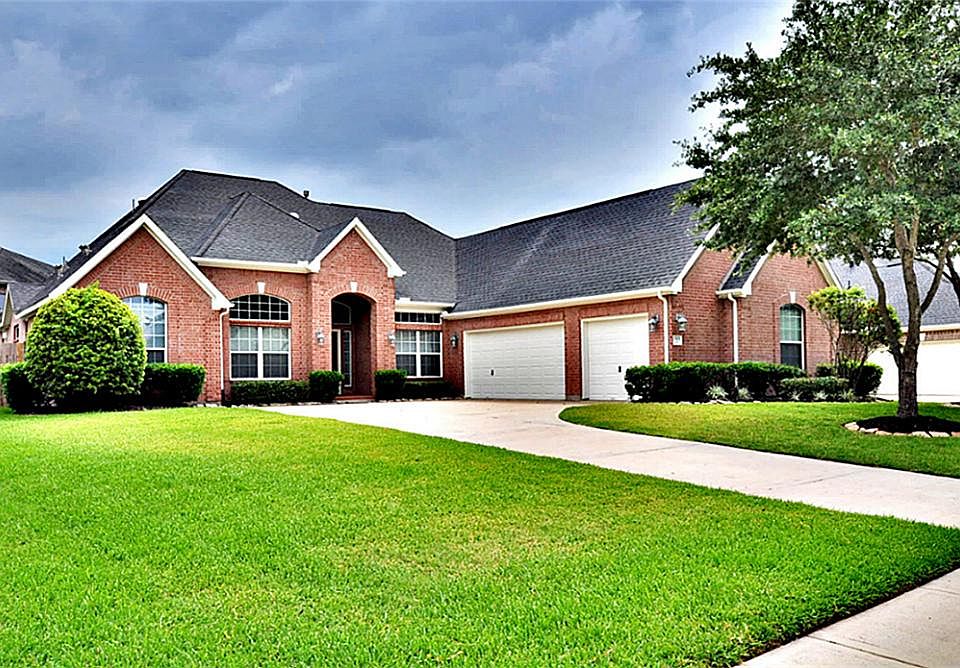 1st image of 13606 Lakehill Park Ln