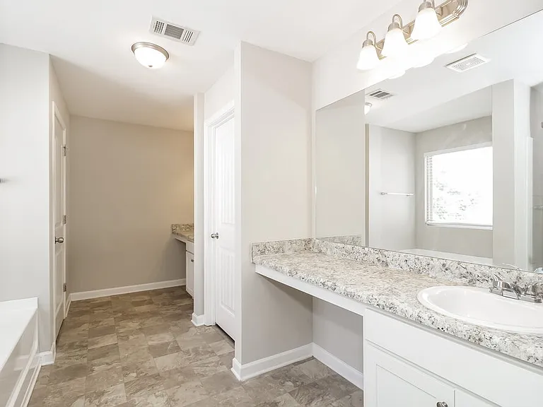 357 Daffodil Dr — Photo 12