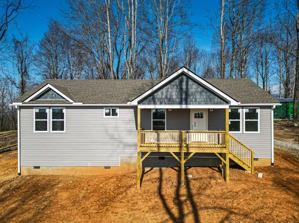 436 John Delk Rd, Hendersonville, NC 28792