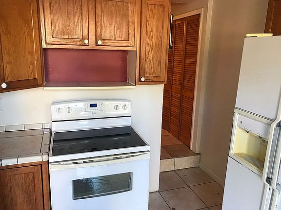 5th image of 1325 Idlewild Dr