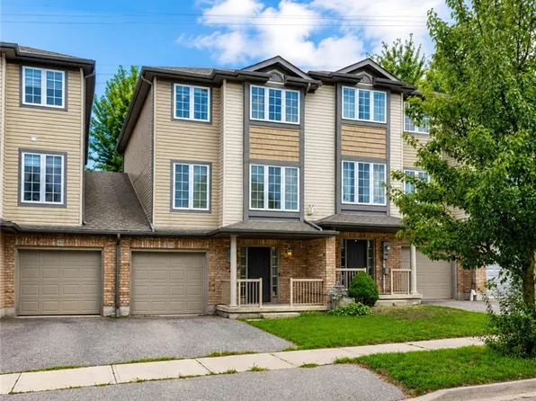 38 Tudor St, Kitchener, ON N2R 1W4