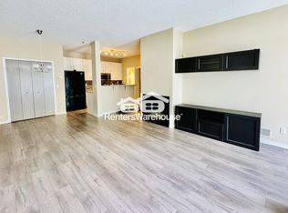 17956 Linwood Ct, Eden Prairie, MN 55347