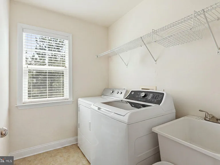 14432 Woodwill Ln — Photo 32