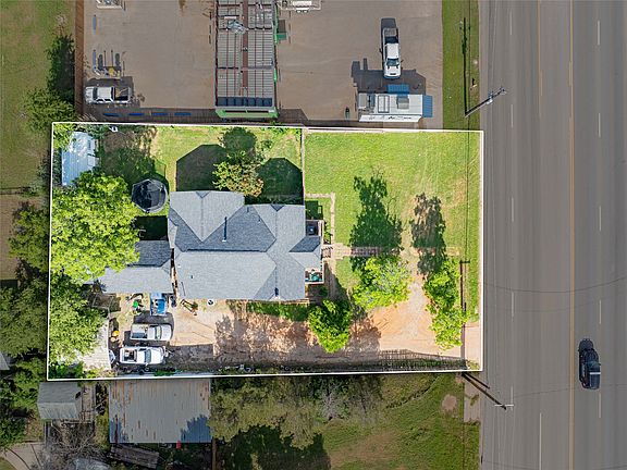 5th image of 1404 W Walker St