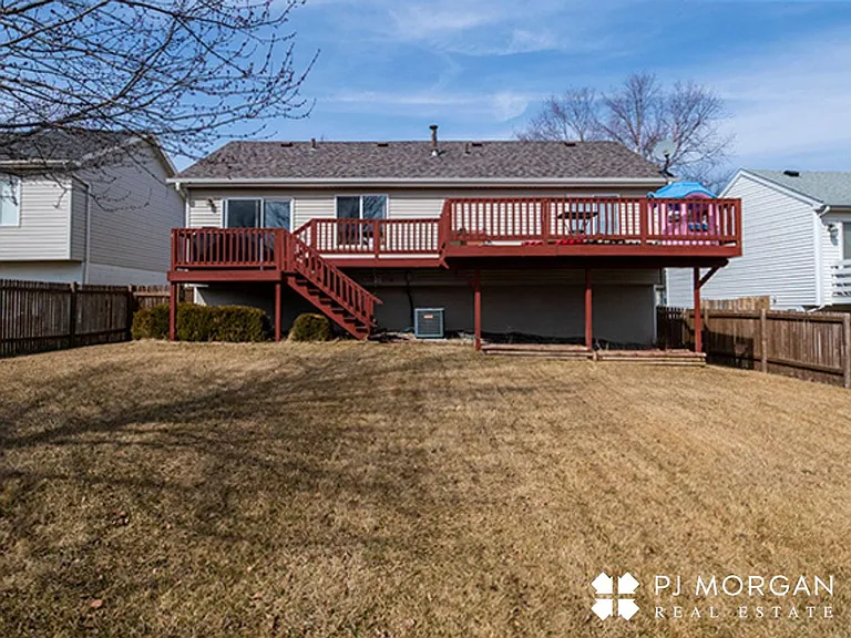 17729 Olive St — Photo 10