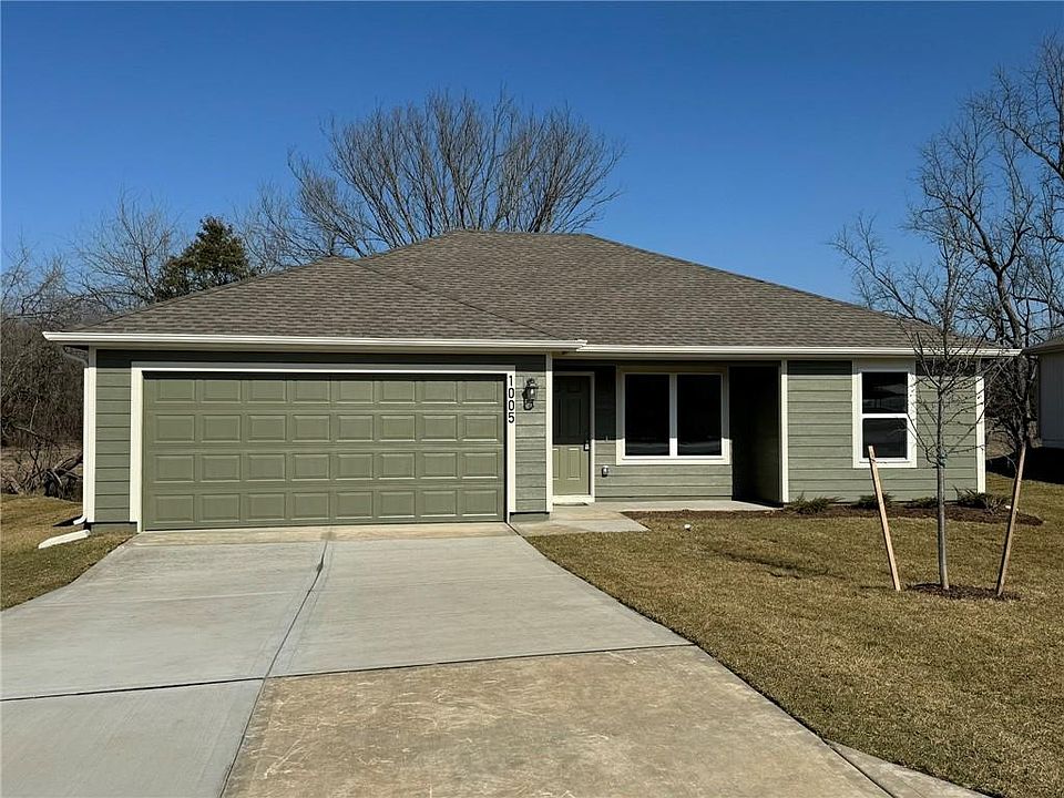 1st image of 1005 Redbud Dr